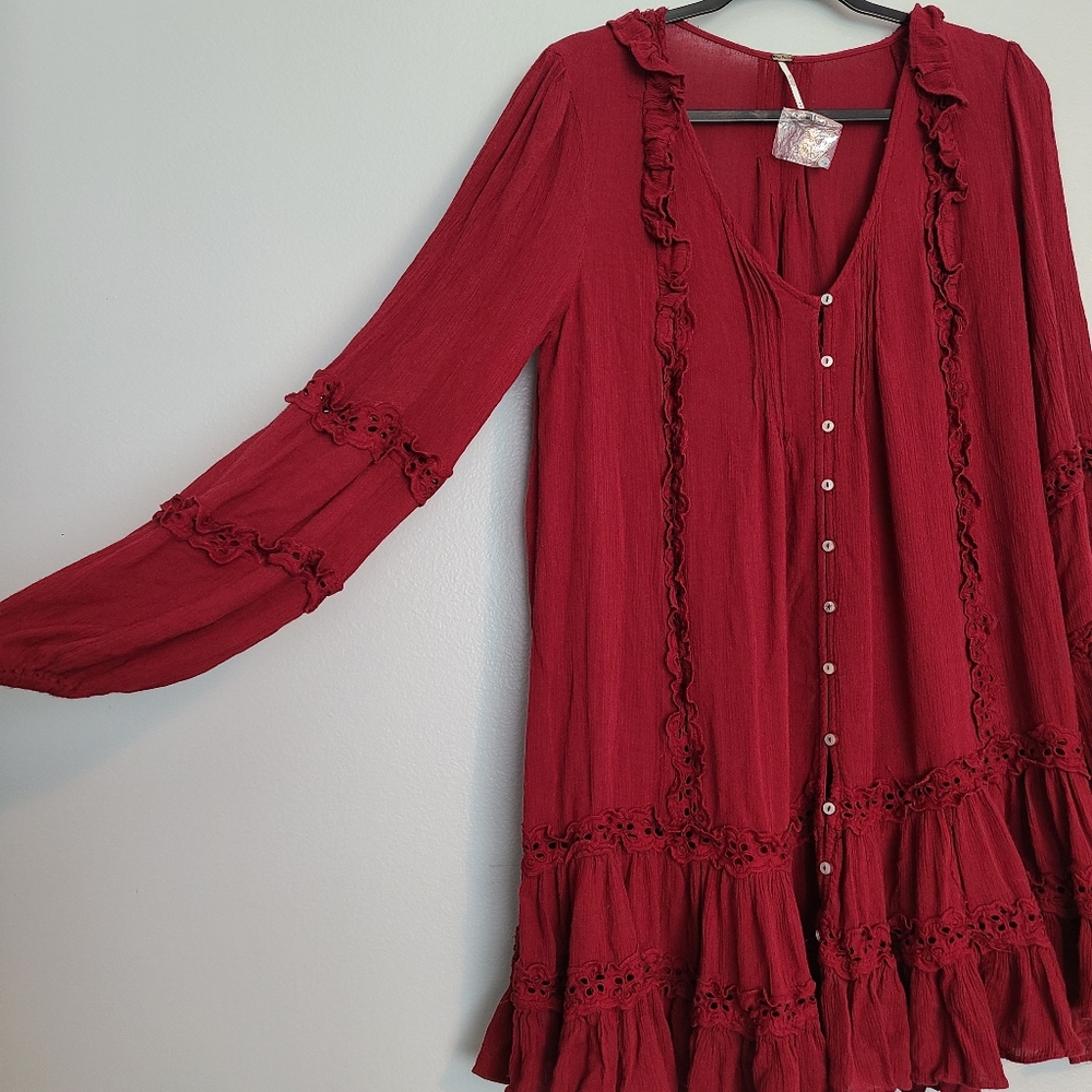 Free People Snow Angel Ruffle Eyelet V-neck Boho Bohemian Mini Dress in Wine - Picture 8 of 12